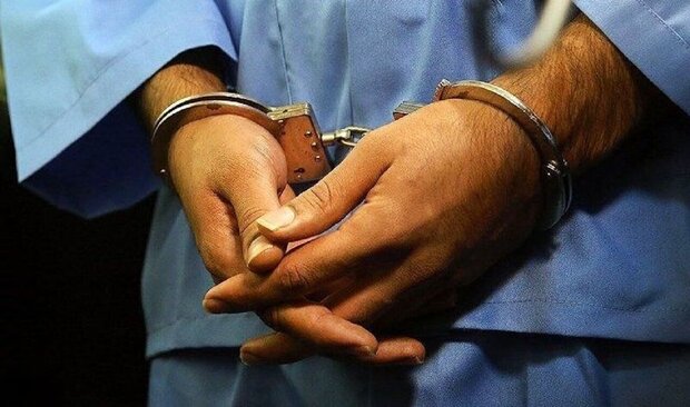 دستگیری کلاهبردار حرفه‌ای با ۵۰ کارت بانکی در قروه