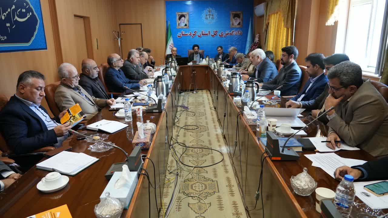 ضرورت حذف فرآیند کاغذبازی در صدور مجوز برای سرمایه گذاران
