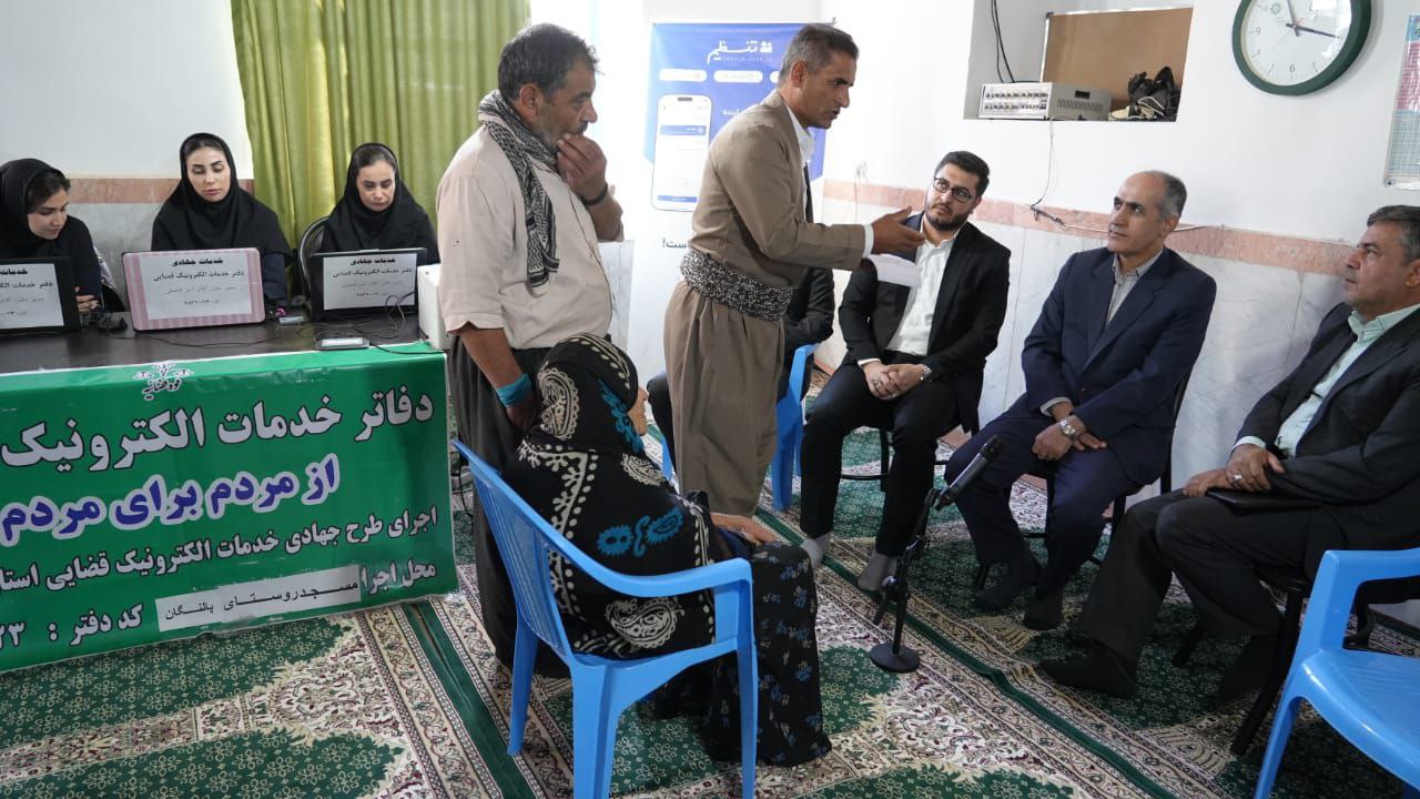 ارائه خدمات رایگان الکترونیک به اهالی پالنگان