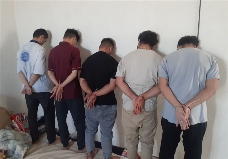 دستگیری ۸ شرور و احضار ۹۷مزاحم خیابانی در مریوان؛کشف ۲۱۵ قبضه سلاح سرد