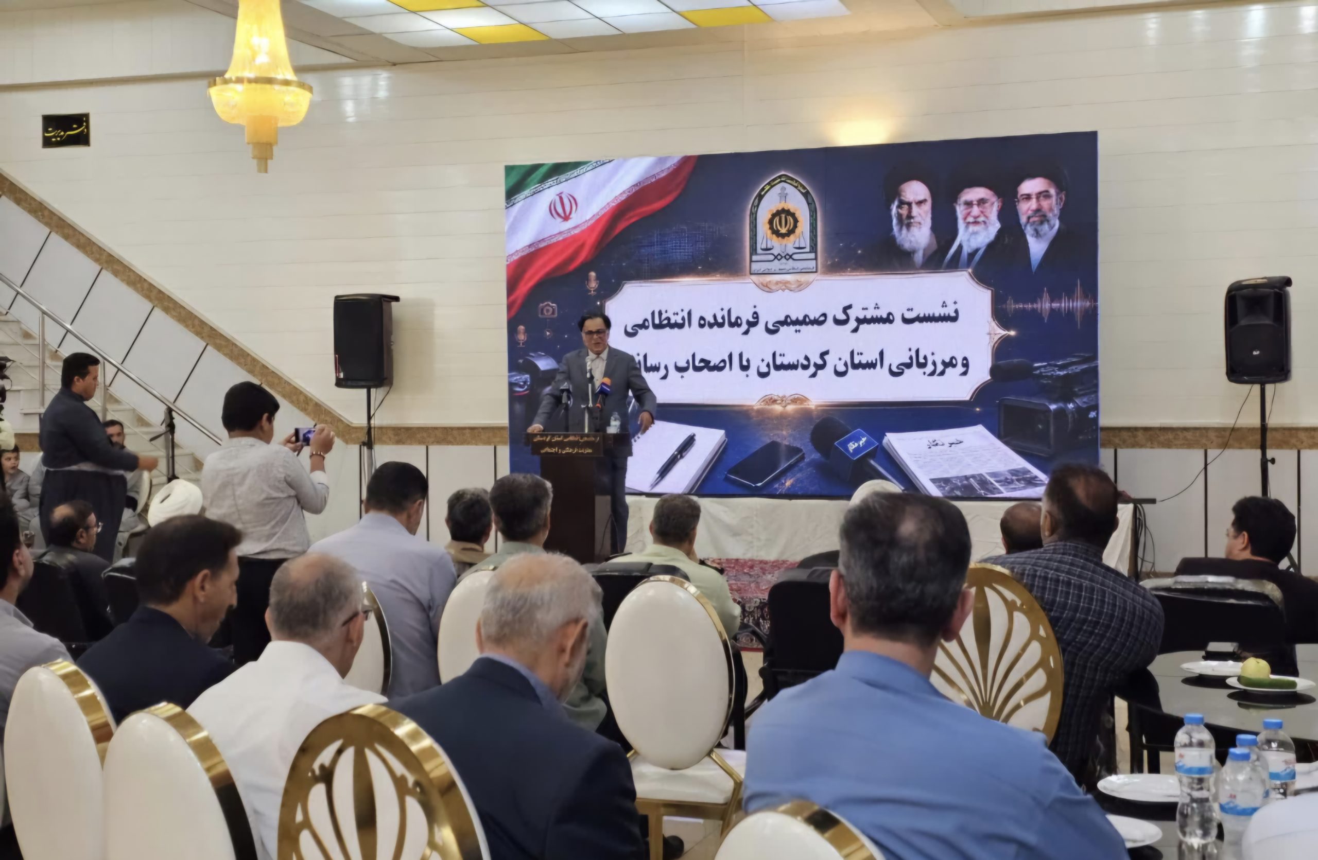رسانهها پل ارتباطی مردم و مسئولان در جنگ روایتها هستند